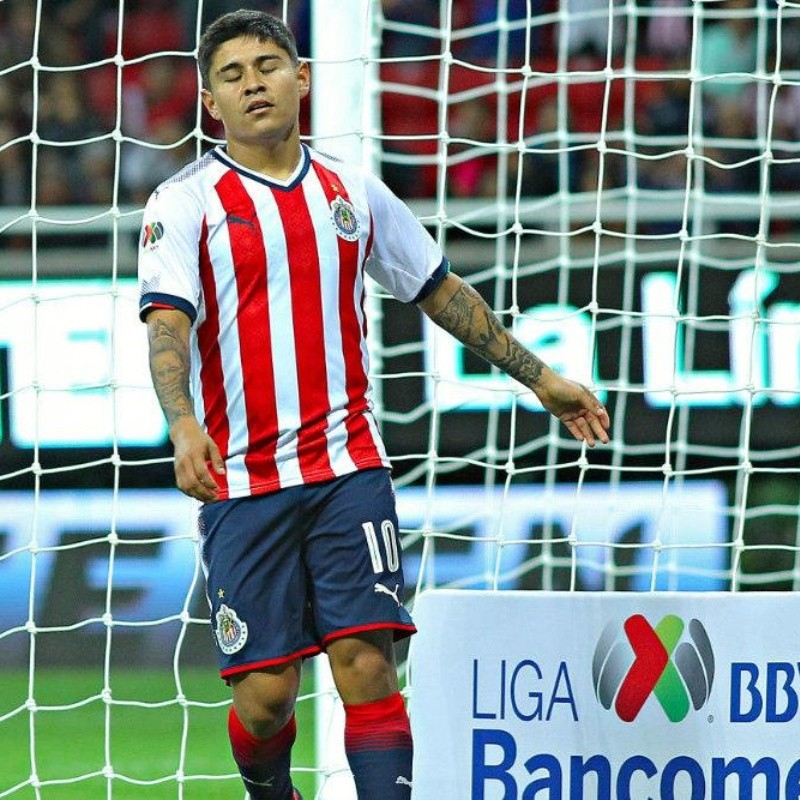 Cambia el futuro de Chofis con Chivas