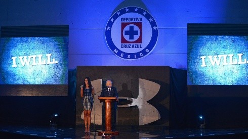 Guillermo Álvarez le dará un alto bono al plantel de Cruz Azul si es campeón. (Jam Media)