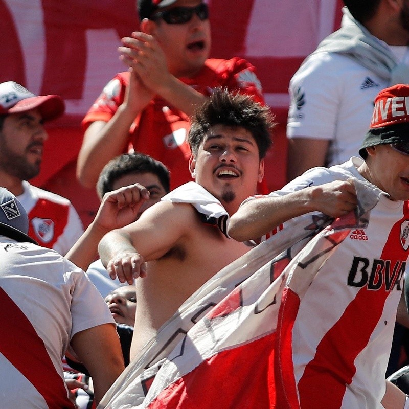 Los hinchas de River se burlan de Boca en Twitter: #SeBuscaClásico