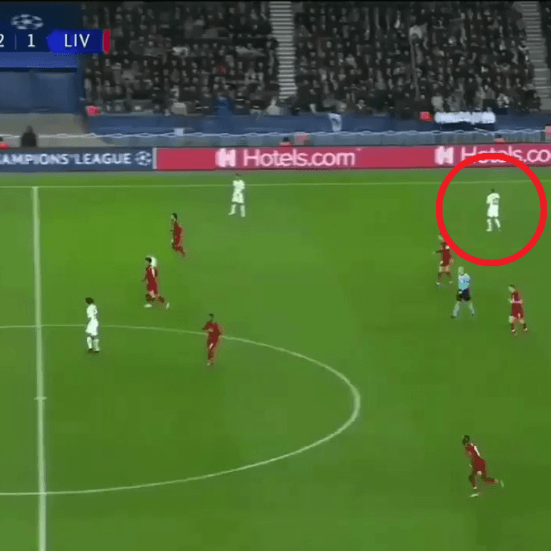 Neymar quiso levantar a la afición del PSG, perdió el balón ¡y lo silbaron!