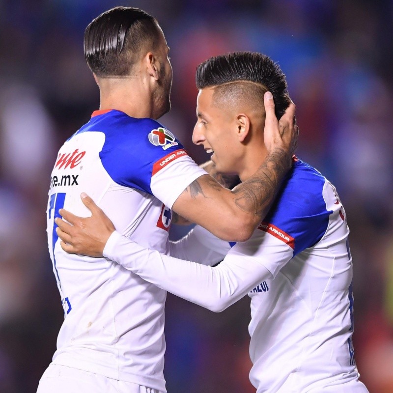 Cruz Azul se impuso en Querétaro y es casi Semifinalista