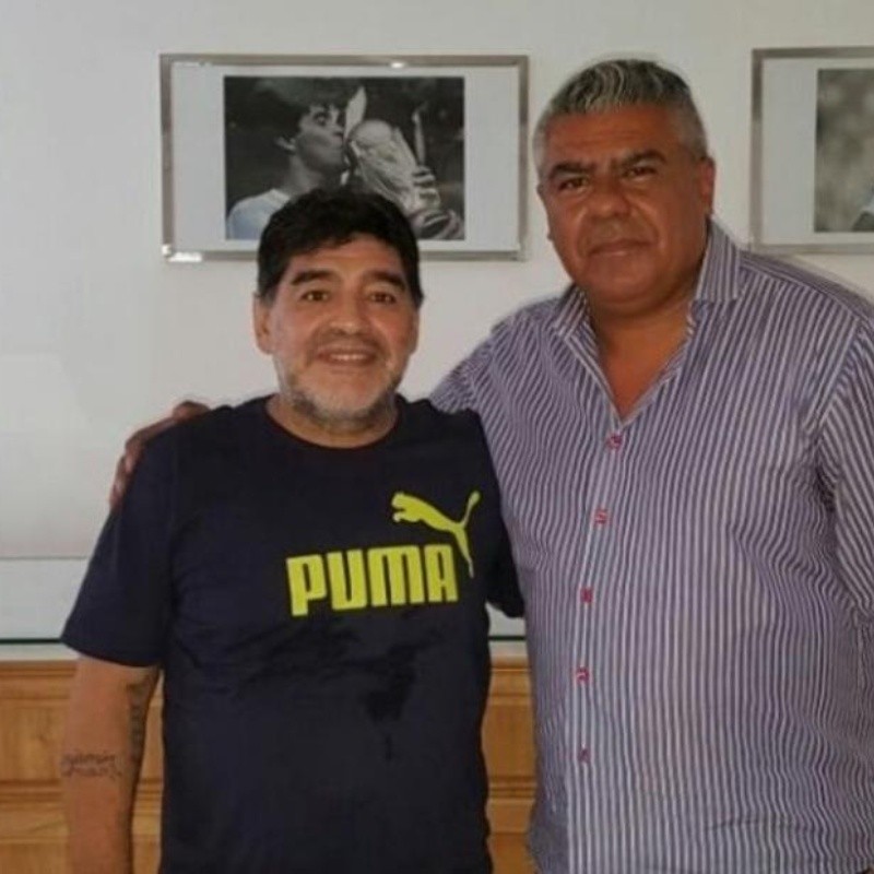 Maradona se la pudrió a Domínguez y Chiqui Tapia se llevó la gastada del año