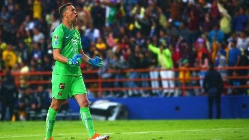 Marchesín salvó la portería del América.