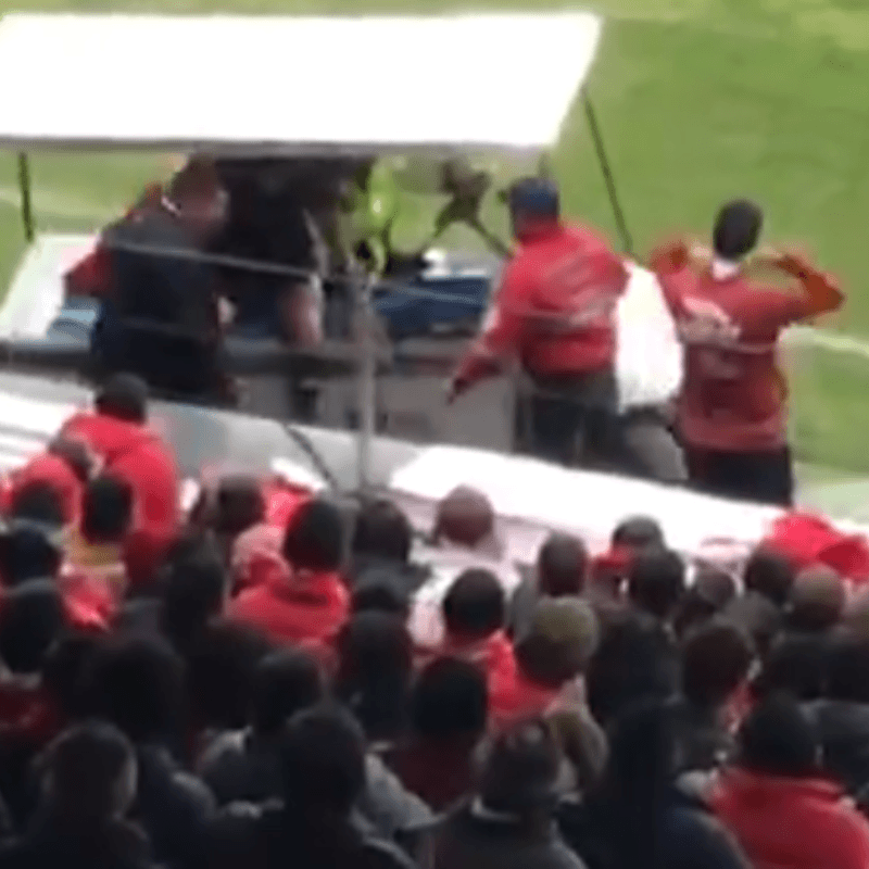 ¡Lo que faltaba! Se lesionó el árbitro de Toluca - América