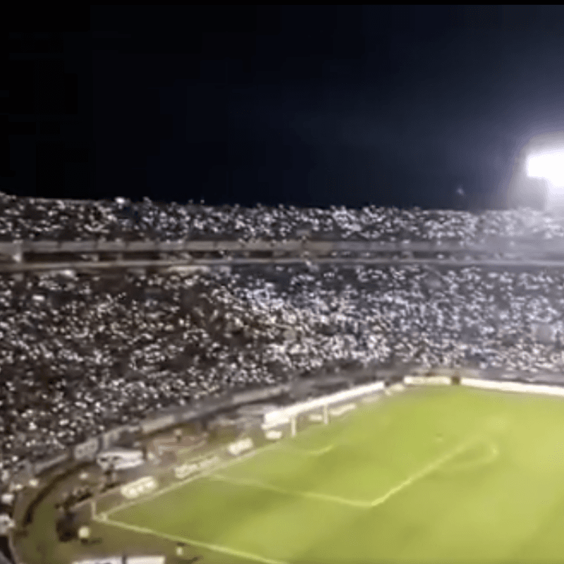 El estadio de Tigres le regaló un tremendo y emotivo homenaje a Gignac por su título de goleo