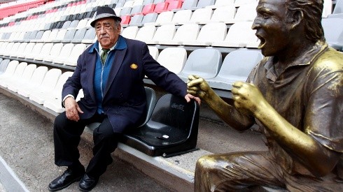 Don Melquiades Sánchez Orozco fue homenajeado en el Azteca.