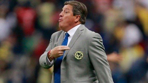 Miguel Herrera nunca perdió contra Pumas dirigiendo al América.