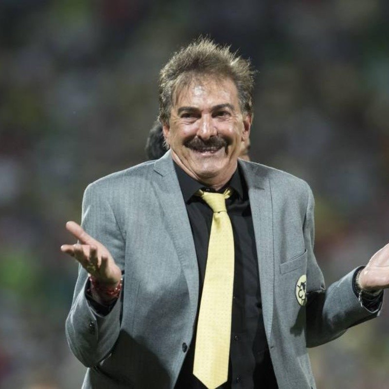 La Volpe se sumó a los elogios a Maradona en México