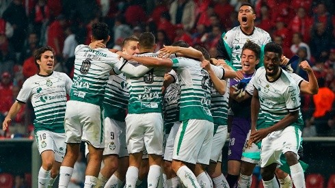 Santos Laguna anunció la renovación de Orozco.
