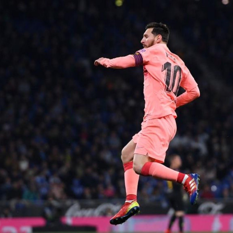 ¡Por favor! Messi haciendo lo de siempre: golazo de tiro libre ante Espanyol