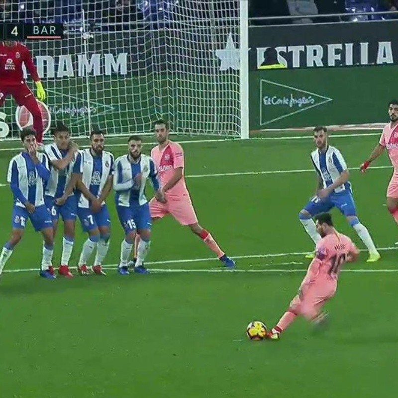 ¡Lo volvió a hacer! Messi clavó otro golazo de tiro libre en el mismo partido