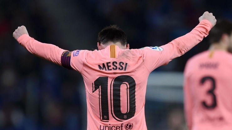 EL MEJOR. Así festejó Messi su golazo de tiro libre en el 1-0 (Foto: Getty)