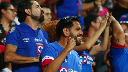 La afición de Cruz Azul copará el Azteca el domingo. (Jam Media)