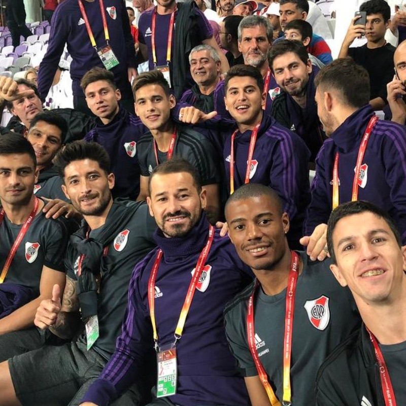 Cambiaron el chip: los jugadores de River fueron a ver a su futuro rival