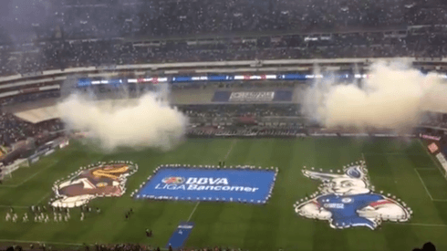 Enorme recibimiento en el Estadio Azteca.