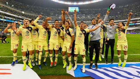 Los jugadores celebraron el título en Coapa.