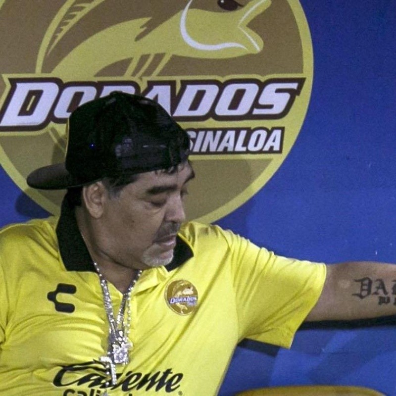 ¿Se va? A Maradona le quitan a sus ayudantes de confianza en Dorados