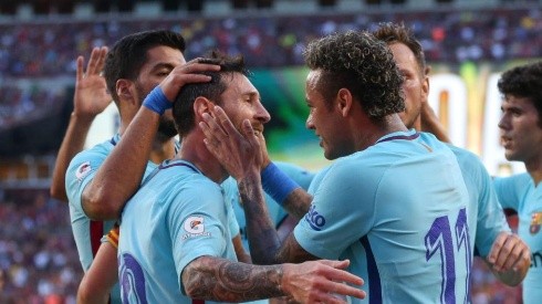 COMO HERMANOS. Neymar junto a Messi, en uno de sus últimos partidos en Barcelona (Foto: Getty).