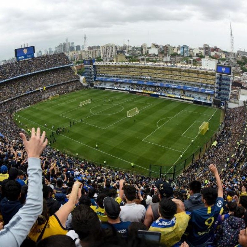 Lo quiere Boca y tiene en Instagram una foto "enamorado" de La Bombonera