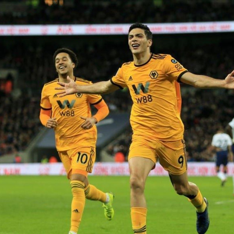 De la mano de Raúl Jiménez, los Wolves le remontaron al Tottenham