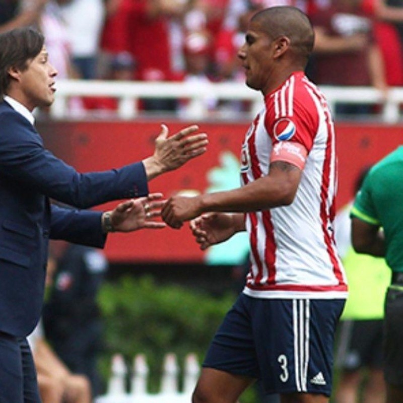 Almeyda despidió a Salcido con mucho afecto en Instagram