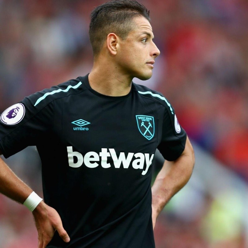 Ante tantas ofertas, West Ham ya le puso precio a Chicharito