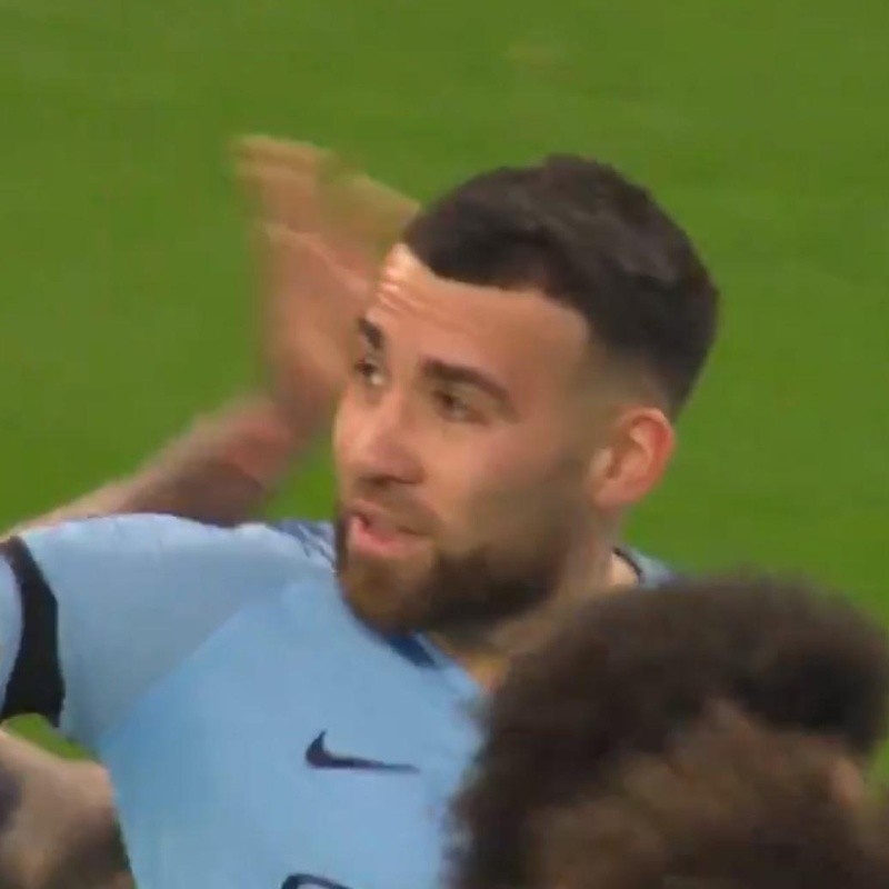 Otamendi se anotó en la aplastante goleada del City al Rotherham