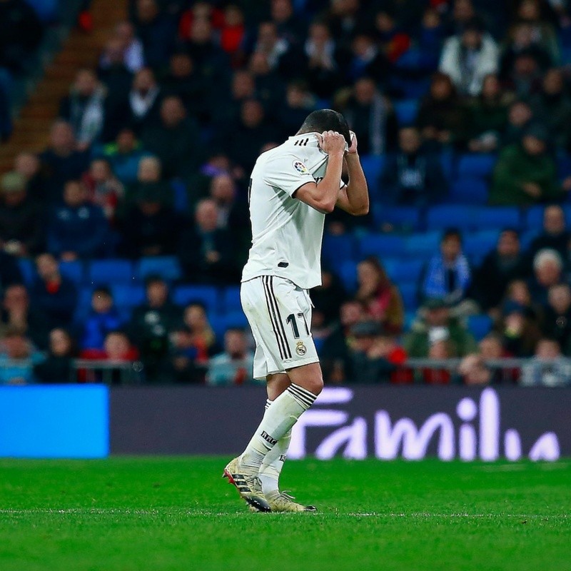 En un partido difícil de entender, Real Madrid pasó por encima a la Real Sociedad pero perdió 2-0