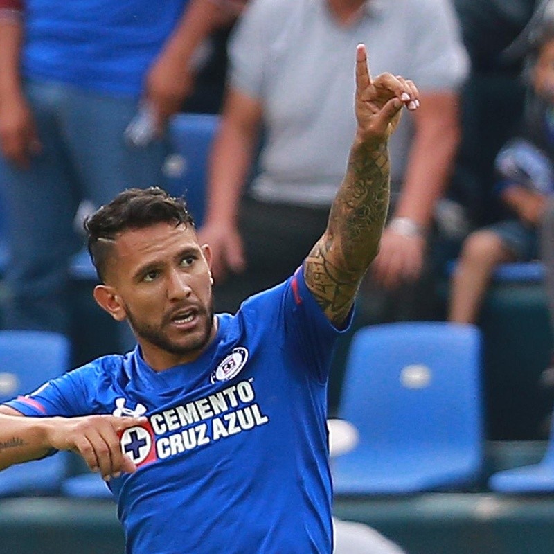 Todo listo: Walter Montoya dejó Cruz Azul y ya puso la firma en su nuevo club