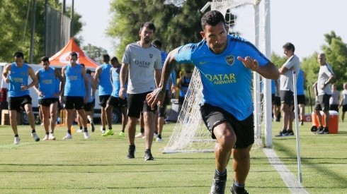 Foto de Carlos Tevez en el entrenamiento de Boca.