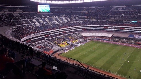 Cruz Azul no llenó ni la mitad del estadio. (Archivo)