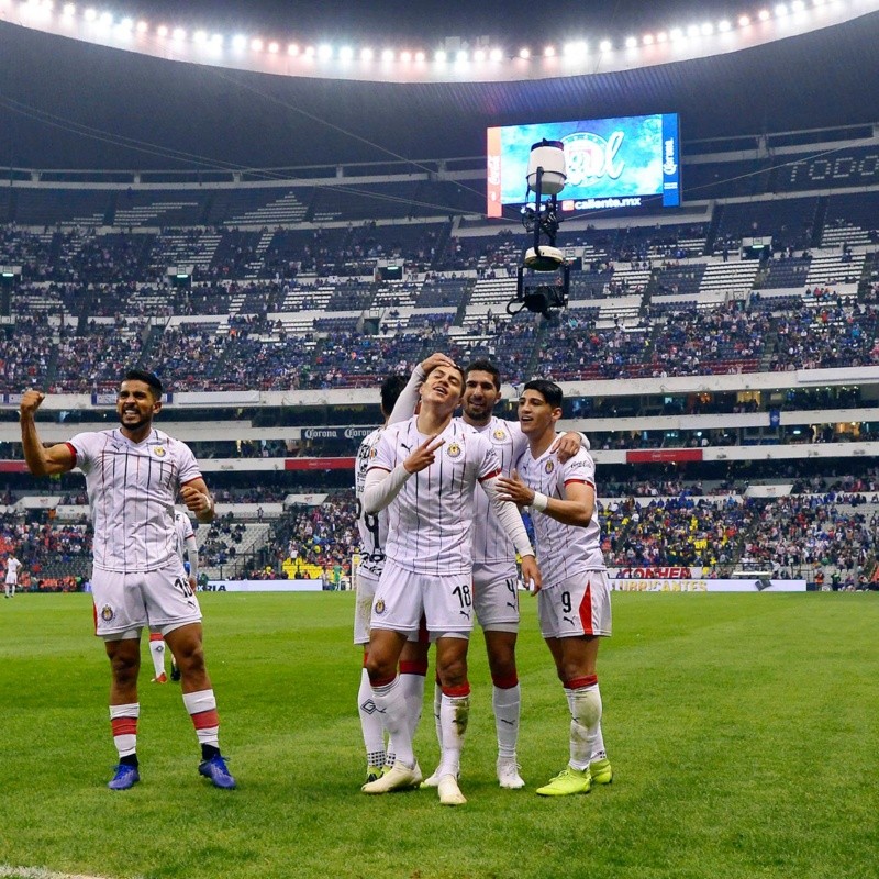 Chivas se llevó un triunfazo del Azteca contra Cruz Azul y ahora es líder