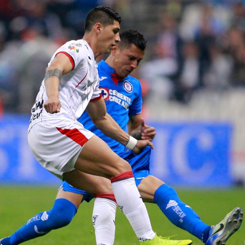 Pulido sigue celebrando el triunfo de Chivas contra Cruz Azul