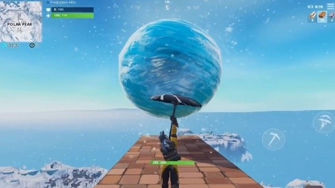 Una bola de hielo gigante aparece en Fortnite para dar comienzo a un nuevo evento