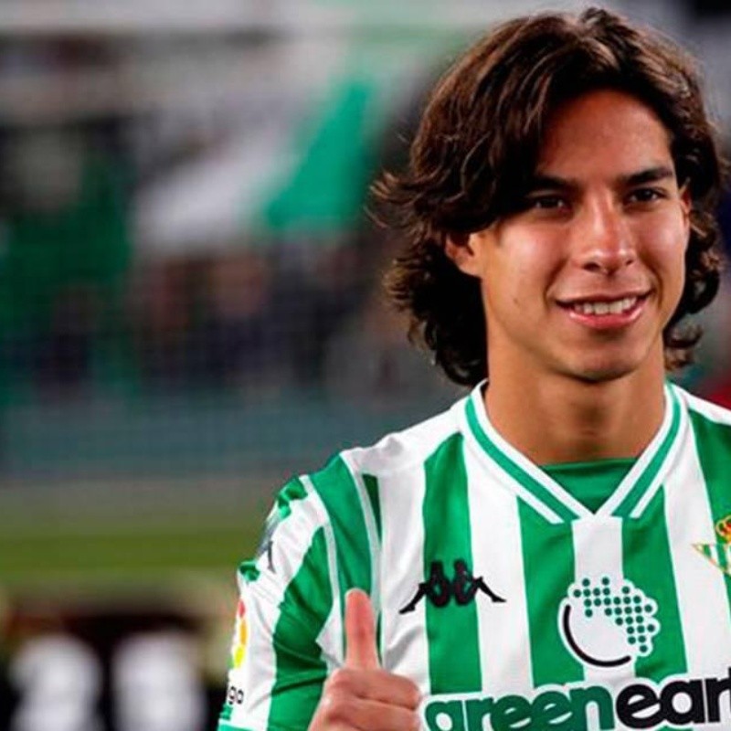 En Ajax están decepcionados por no haber fichado a Diego Lainez