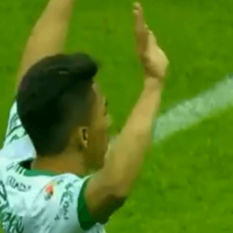 Ley del ex al instante y pidió perdón: golazo de Mena a Cruz Azul