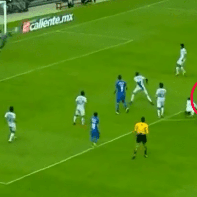 Jonathan Rodríguez se estrenó en Cruz Azul con un golazo