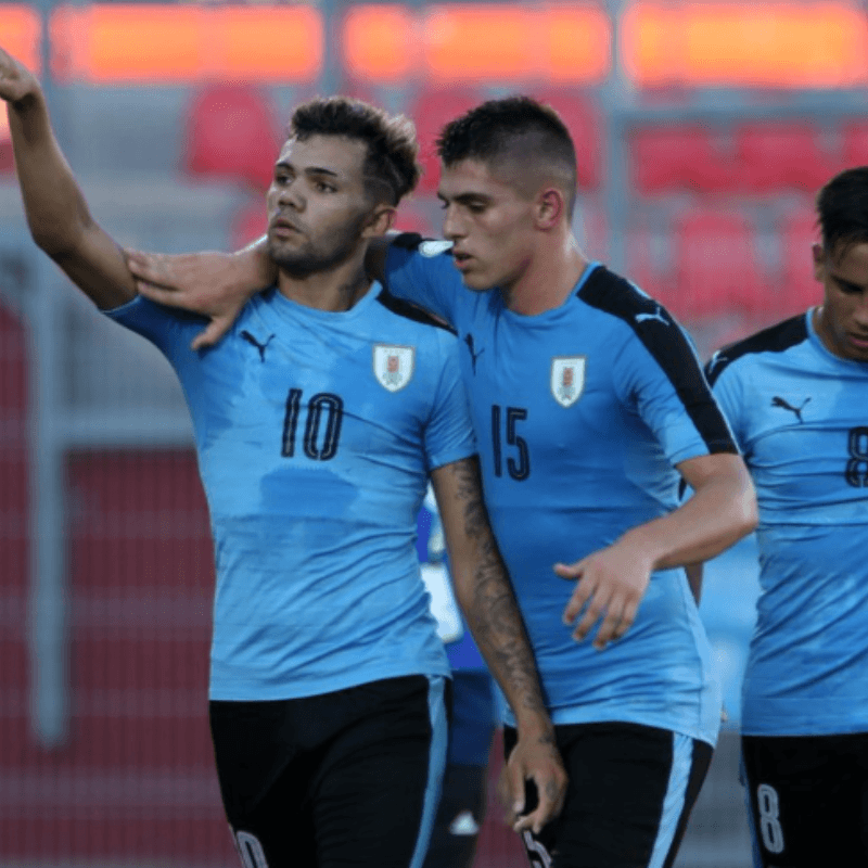 Uruguay cumplió el objetivo, le ganó a Paraguay y está en el hexagonal final