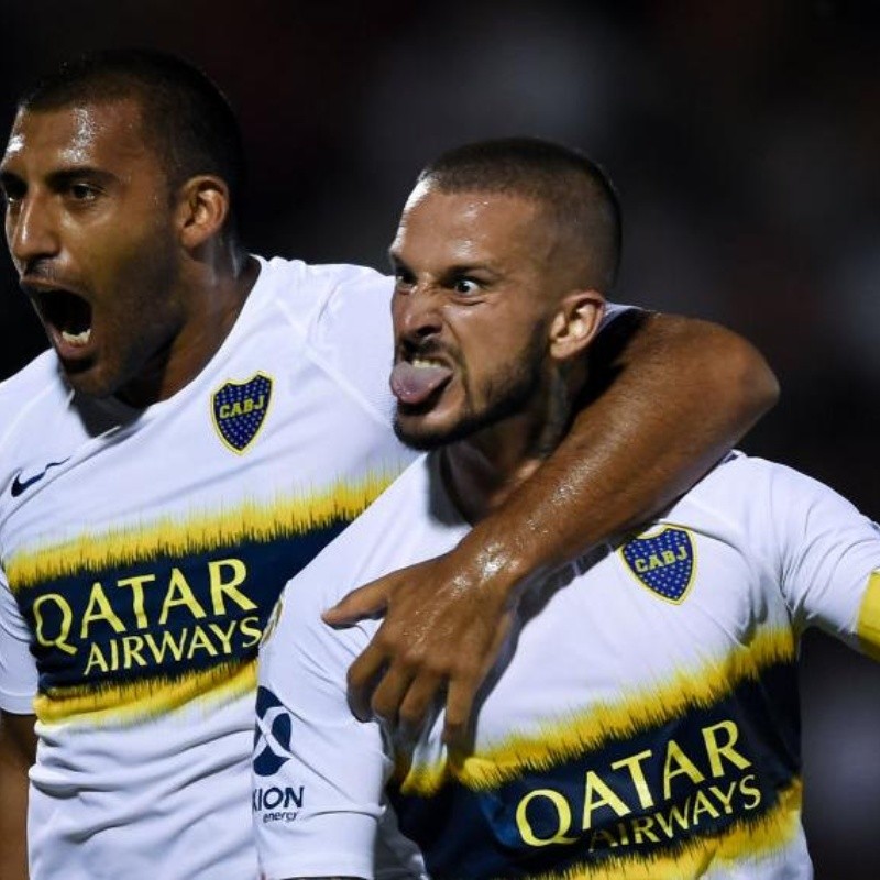 ¡Tenía que entrar Mauro! Zárate tiró el centro y Benedetto empató para Boca