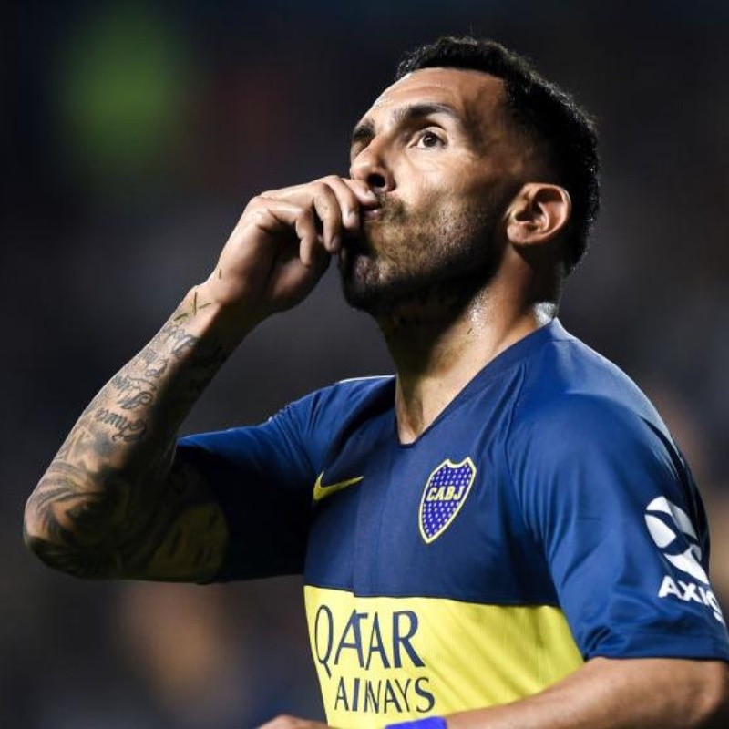 Tevez anunció su retiro como jugador profesional