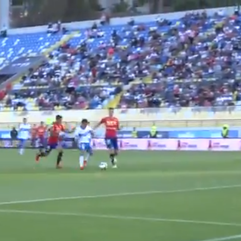 Habilidad pura: golazo de Diego Buonanotte en Universidad Católica