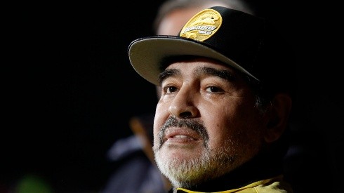 Maradona fue agredido en el estadio de Zacatepec.