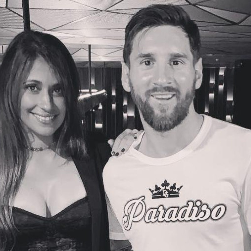 Antonella Roccuzzo, hermosa como siempre, y Messi presentaron Messi Cirque