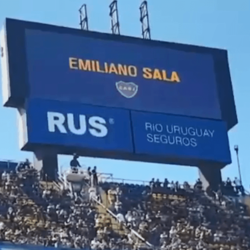 El homenaje de Boca a Sala y la respuesta de La Bombonera