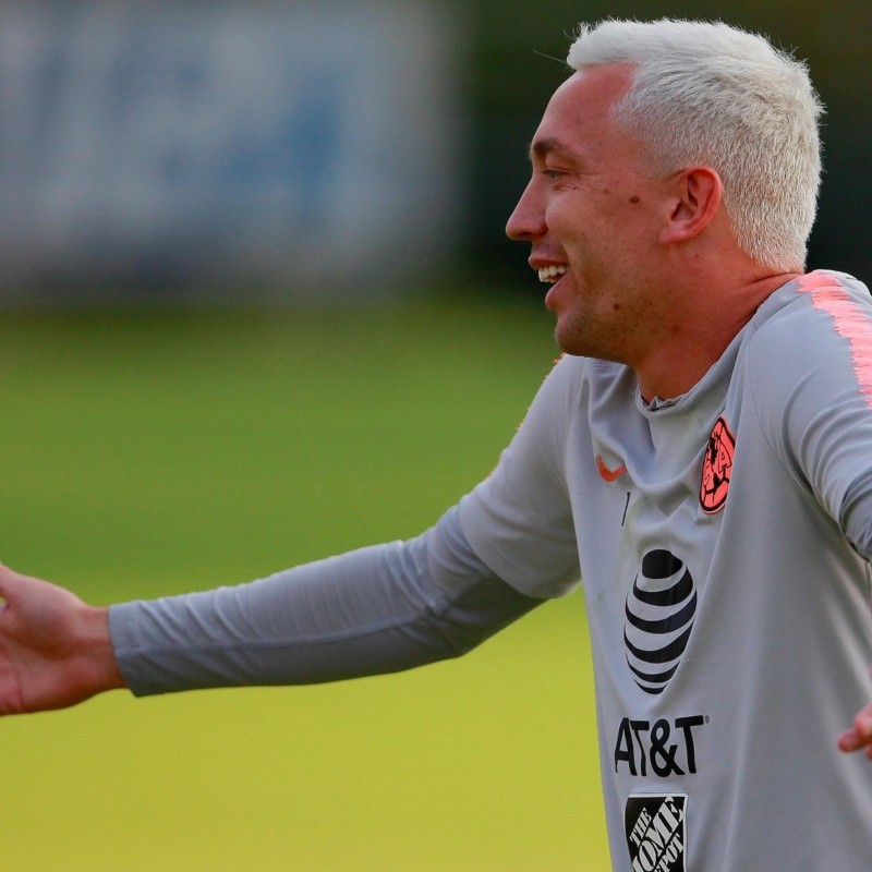 Marchesín le dedicó su gol en la práctica a uno de los delanteros de América