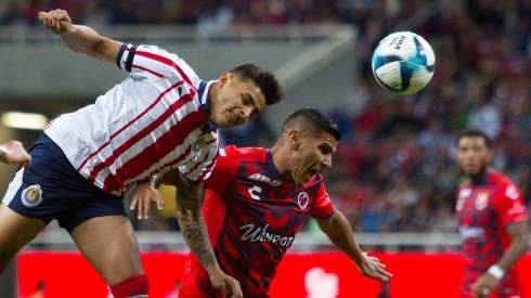 Alexis Vega no ha podido marcar con Chivas. (Foto: Getty Images)