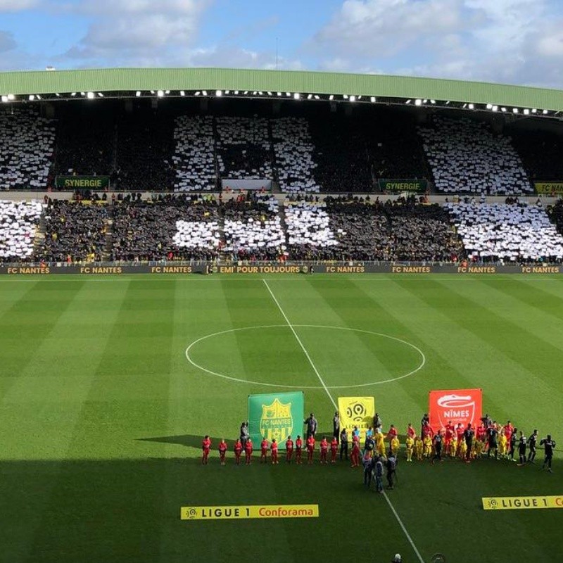 En el duelo ante Nimes, Nantes le dio el último adiós a Emiliano Sala