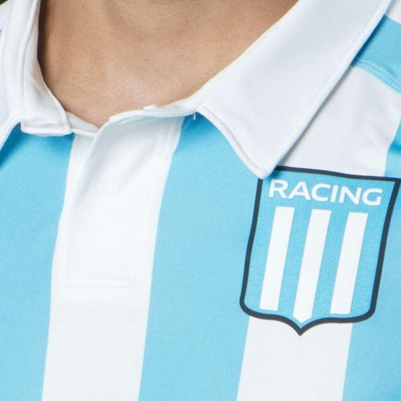 Deme mil: Racing presentó sus nuevas camisetas para el final de la Superliga