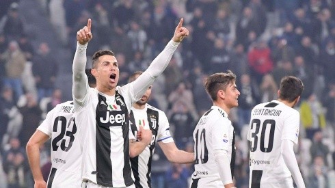 SIUUU. Cristiano Ronaldo dedica a la afición su gol contra Frosinone (Foto: Getty).