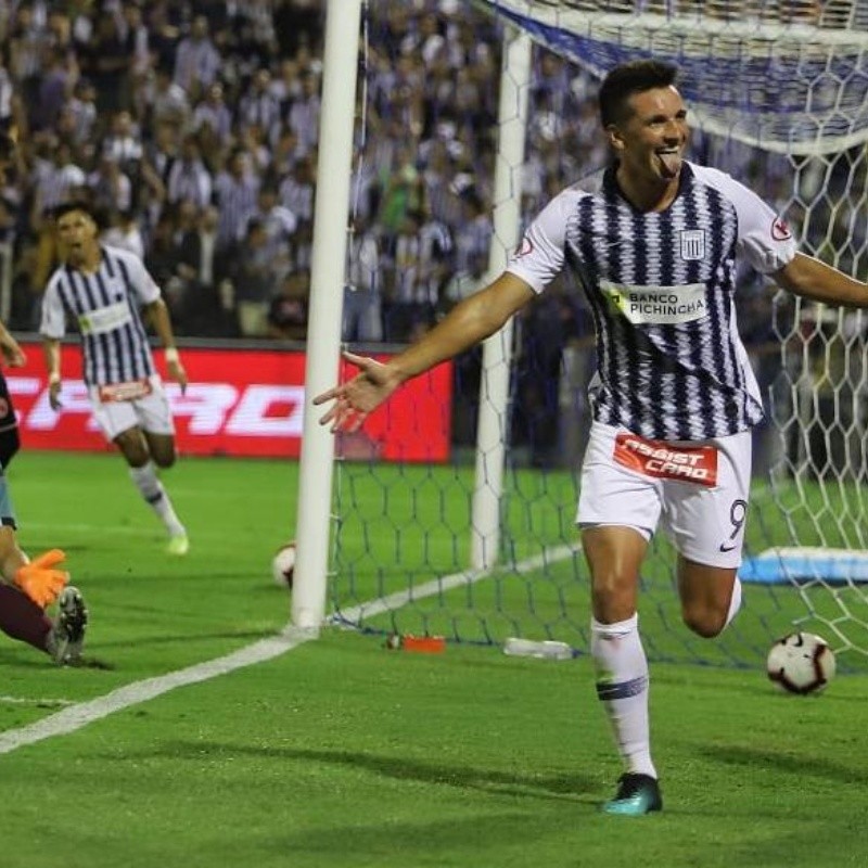 Alianza Lima goleó a Sport Boys y comenzó el torneo con el pie derecho